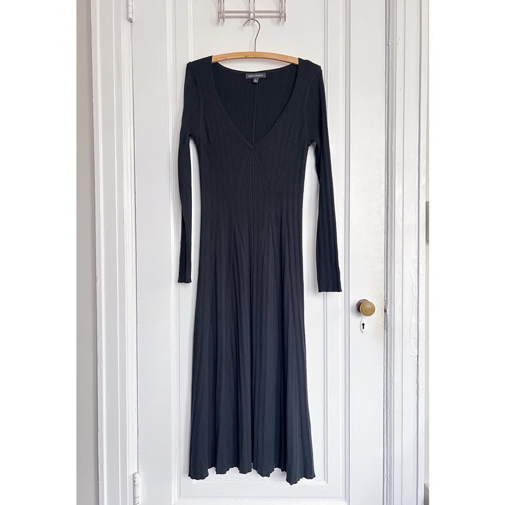 Banana Republic • Ribbed V-Neck Sweater Dress midi knit black cozy flare a-line - Picture 2 of 10